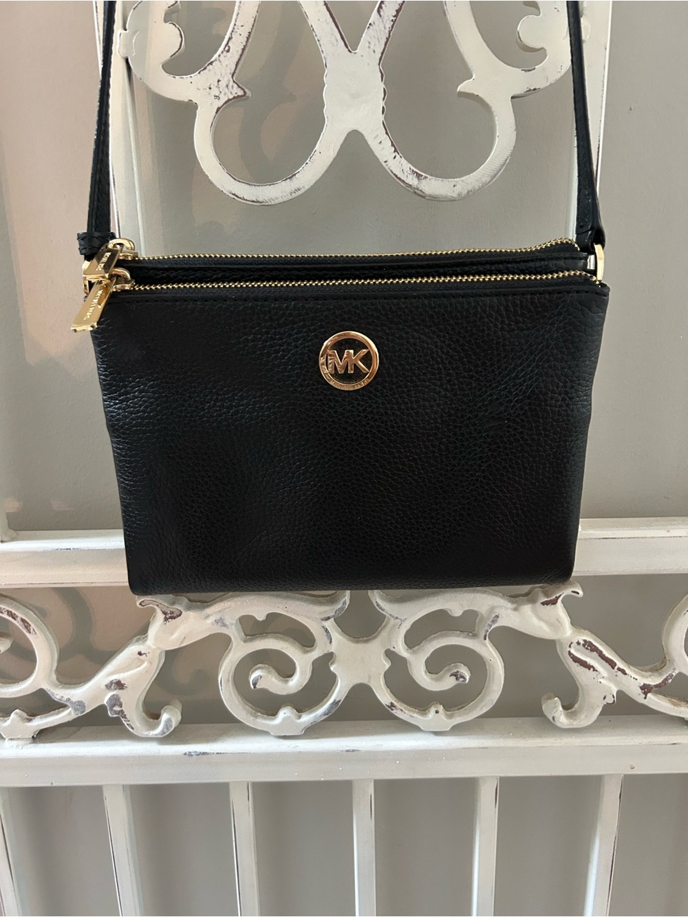 Michael Kors Jet Set Travel Double Zip Crossbody Wallet Black Pebbled Leather